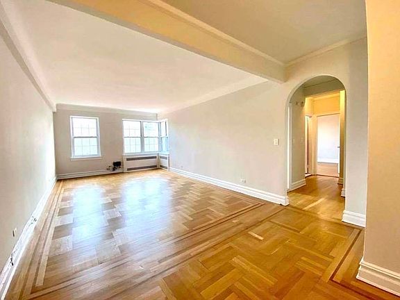 2nd image of 225 Sterling Pl APT 1R