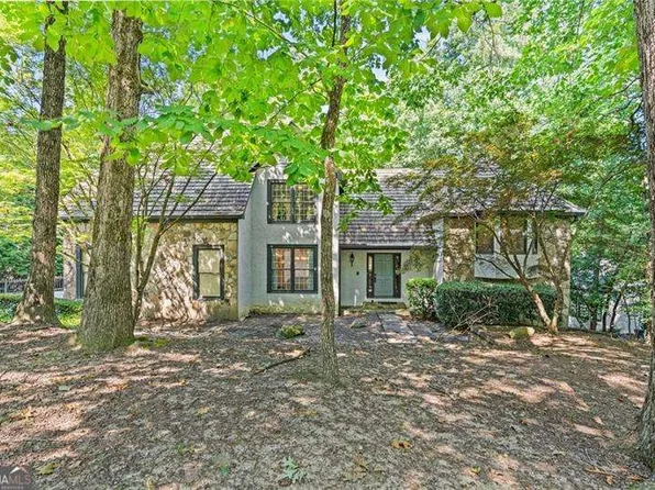 8240 Grogans Ferry Rd, Sandy Springs, GA 30350