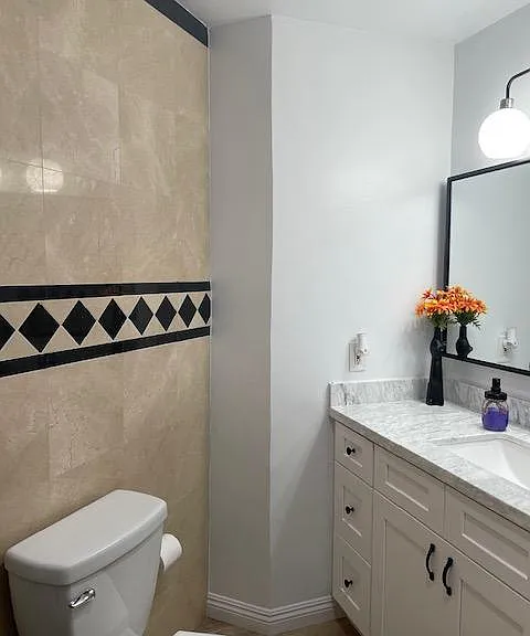 2414 Front St #3X — Photo 12