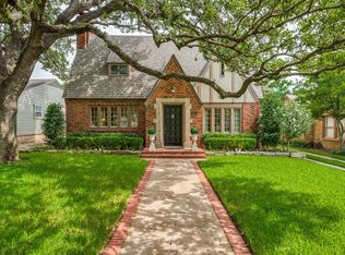 835 Salmon Dr, Dallas, TX 75208