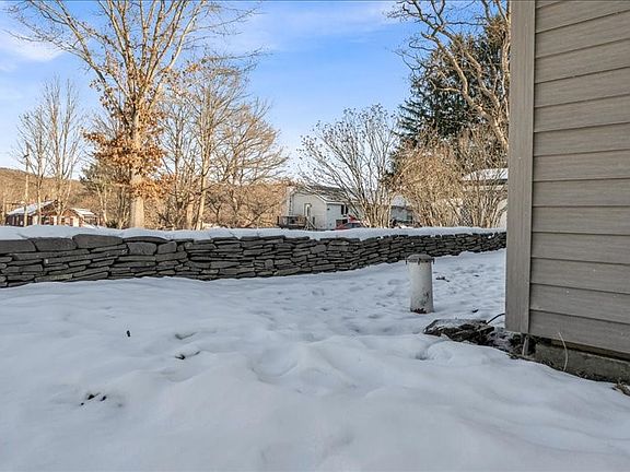 4th image of 354 Banta Rd