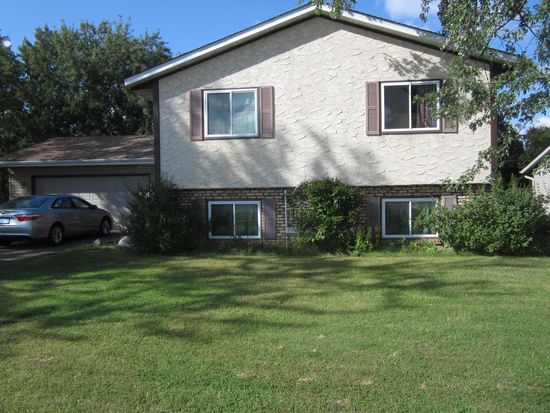 8616 62nd Ave N, Brooklyn Park, MN 55428