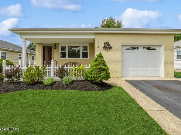 172 Bonaire Drive, Toms River, NJ 08757