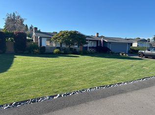 9650 Hilltop Rd, Bellevue, WA 98004