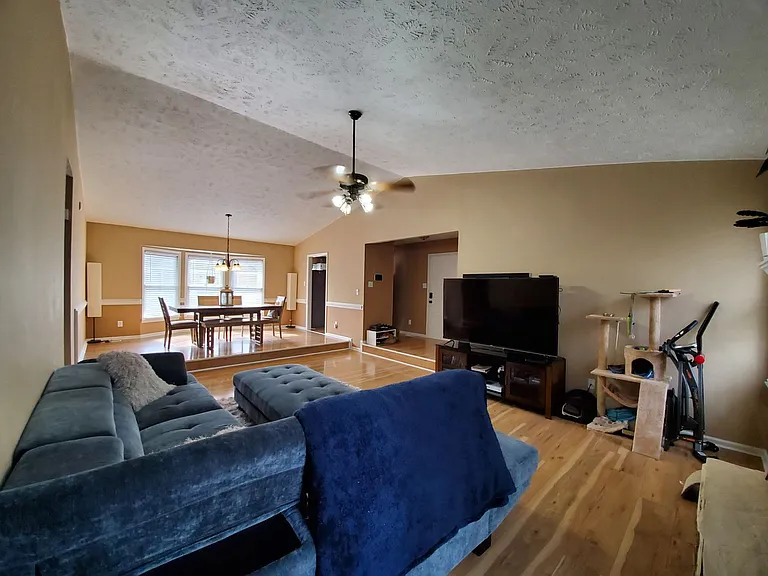 6786 Candlewood Dr — Photo 14