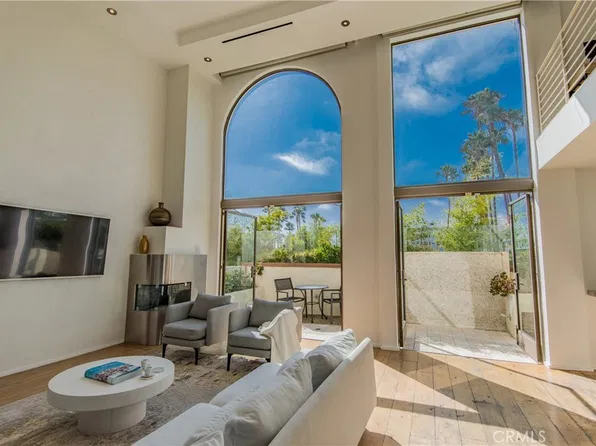 11 Marine Ter Unit 3, Santa Monica, CA 90401