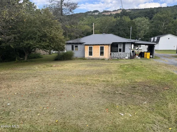 109 Sweet Cir, Claysburg, PA 16625