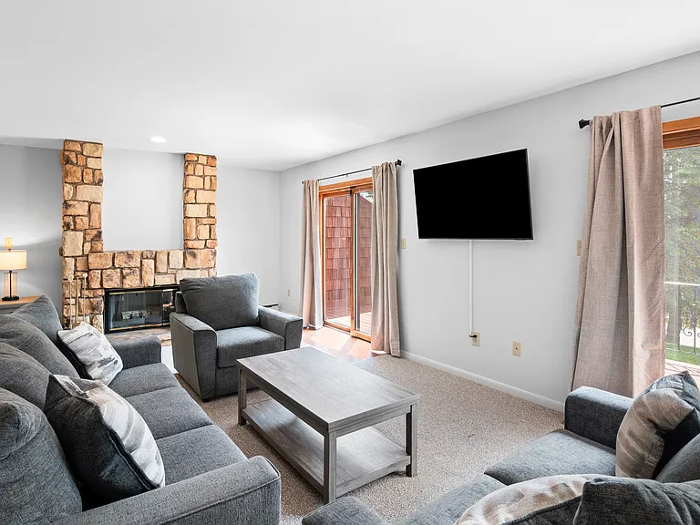 TLCG Townhome — Photo 9
