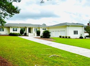 1601 Club Dr, Douglas, GA 31533