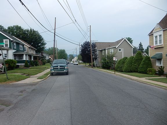 5th image of 11 W Mountain Ave