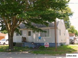 419 S McLean St, Lincoln, IL 62656