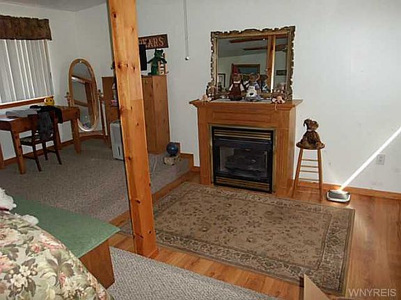 5th image of 8321 Laughlin Dr