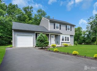 14 Dumont Round, Hillsborough, NJ 08844