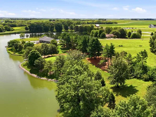 1008 Terrace Lake Ln, Crawfordsville, IA 52621