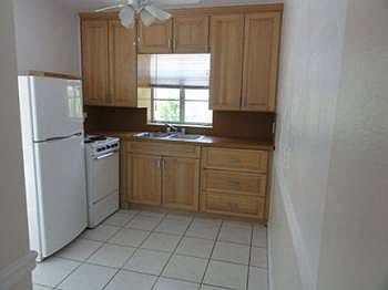 2nd image of 505 11th Ave N APT 4