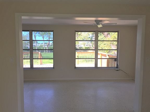 5th image of 1460 Homestead Dr
