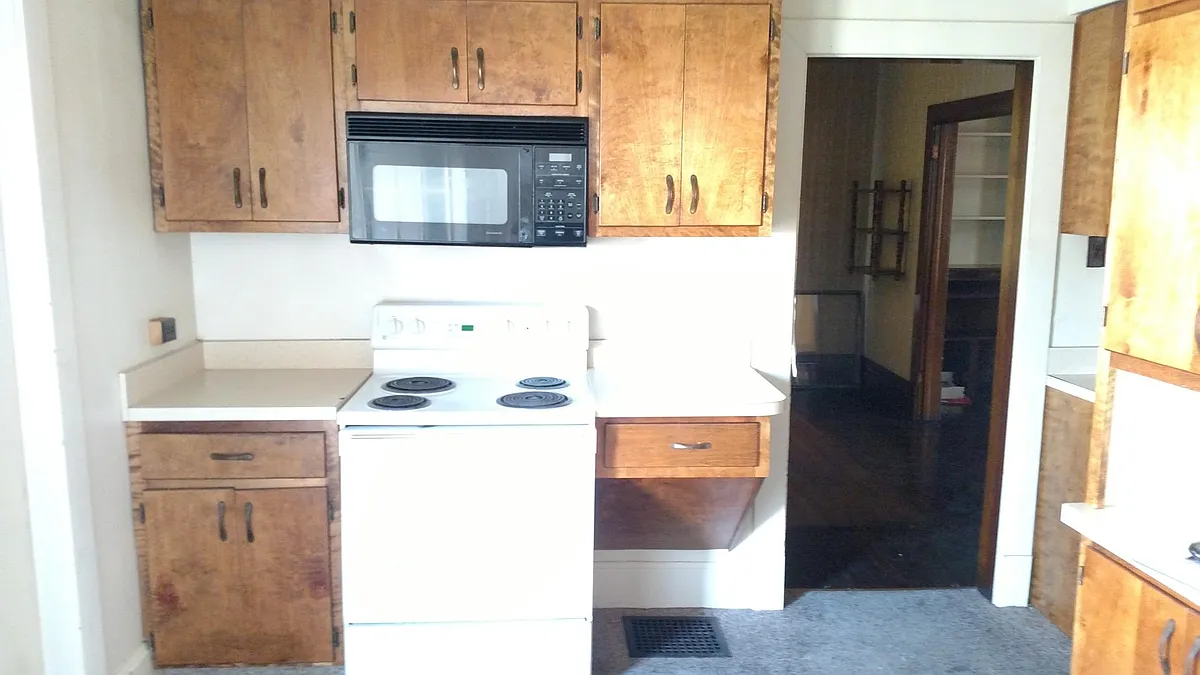 Building Photo - 217 Connellsville St
