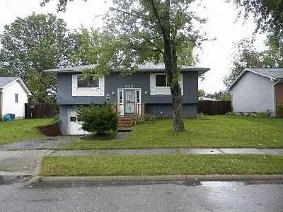530 Denwood Dr N photo 1