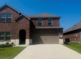 3253 Trails End Rd, Aubrey, TX 76227