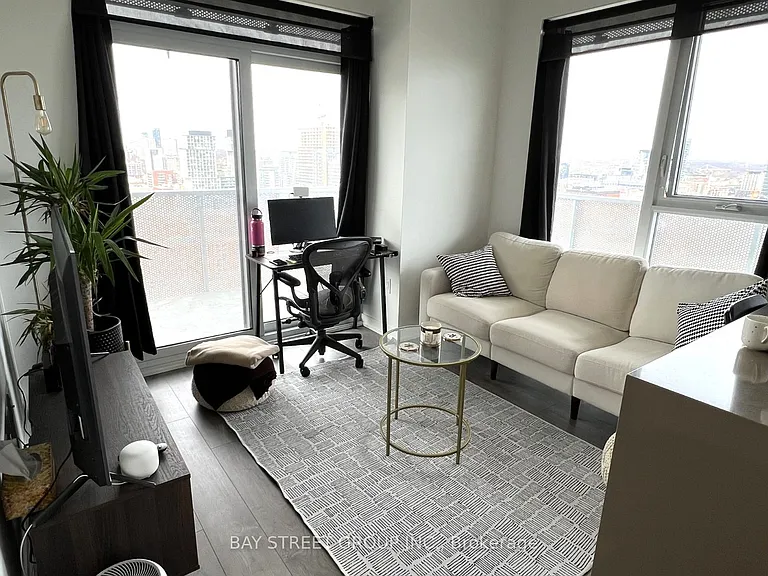 20 Richardson St #2110 — Photo 4