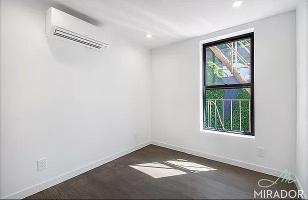 Rented by Mirador Real Estate | media 12