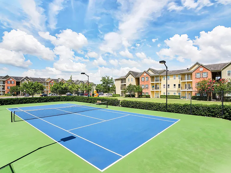 Cypress Lake Apartments — Photo 9