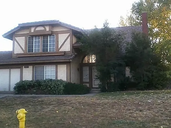 3066 N Apple Ave, Rialto, CA 92377