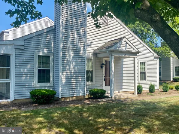 613 Cambridge Ct, Palmyra, PA 17078