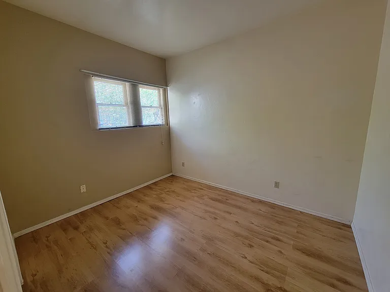 921 N 1st Ave #2 — Photo 7