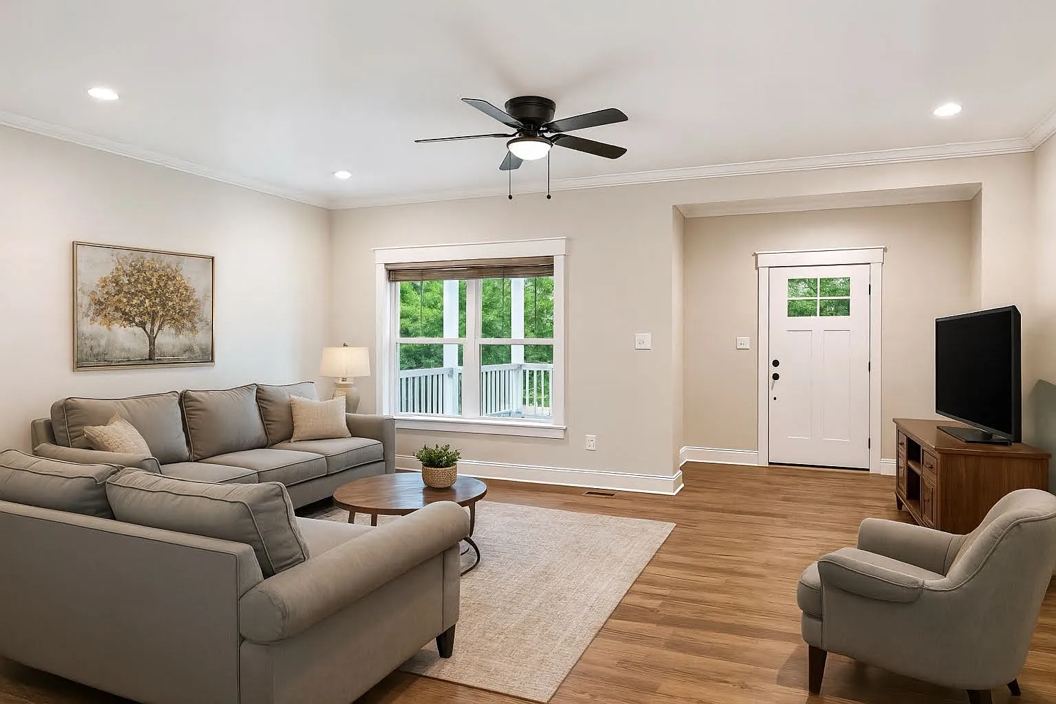 4 bed, 1950 sqft, $2,325 — Photo 3