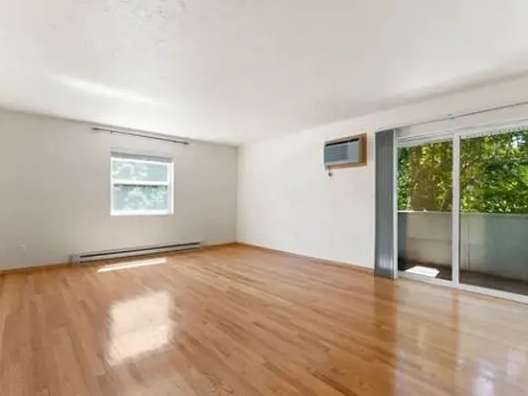 3025 S Cook St — Photo 17