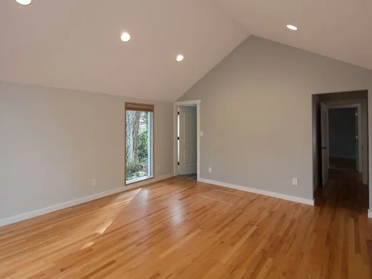 837 Country Club Rd — Photo 12