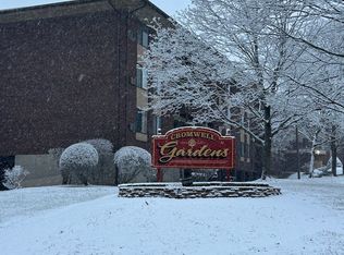 Cromwell Gardens, Cromwell, CT 06416