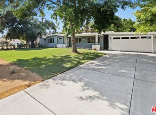 15855 Gault St, Van Nuys, CA 91406