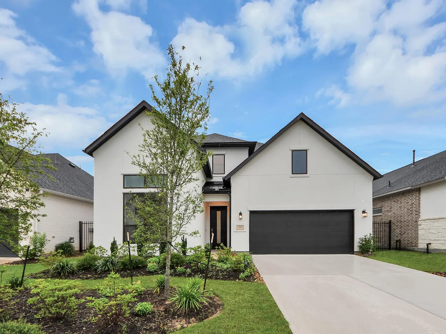 4 bed, 3.0 bath, 2930 sqft, $4,800 — Photo 3