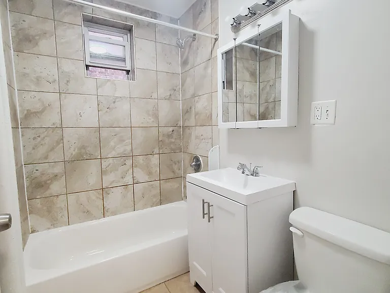 317 Union St #B2 — Photo 4