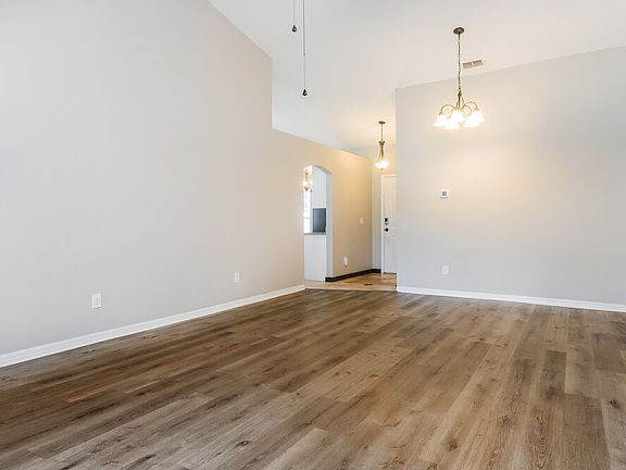 5th image of 17104 Cypresswood Way