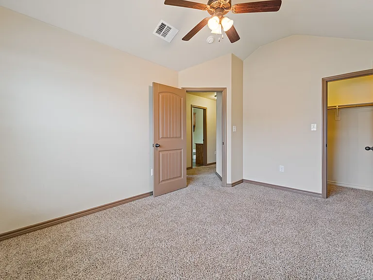 700 Cosper Creek Dr — Photo 21