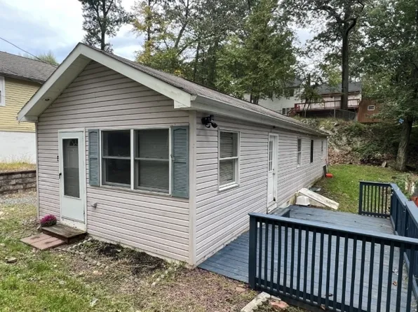 25 Bucknell Trl, Hopatcong Boro, NJ 07843