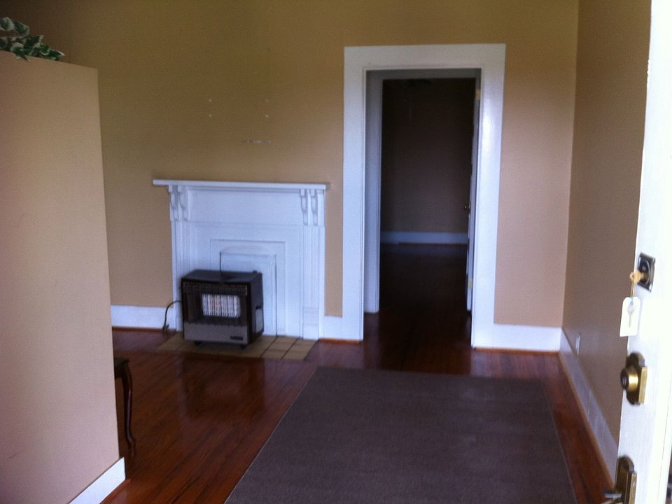 2nd image of 300 S Brundidge St #B