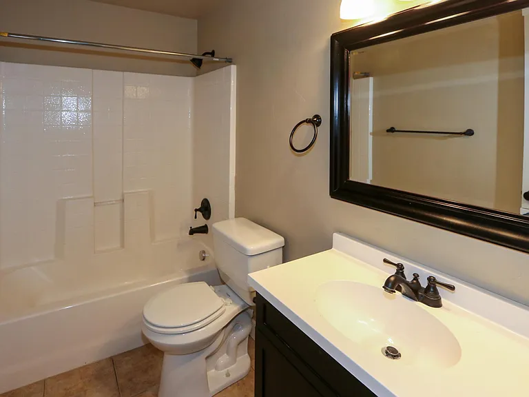 2088 S Orchard Dr — Photo 17