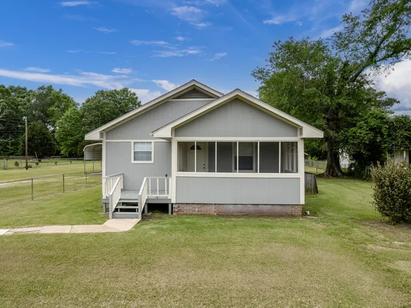 1716 James St, Hattiesburg, MS 39401