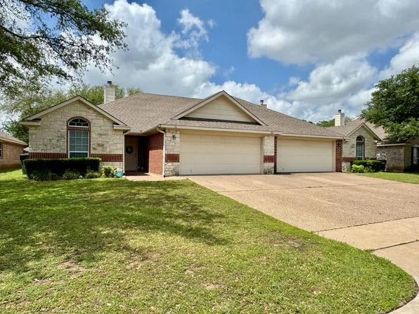 400B Chapel Trail Cir, Waco, TX 76712