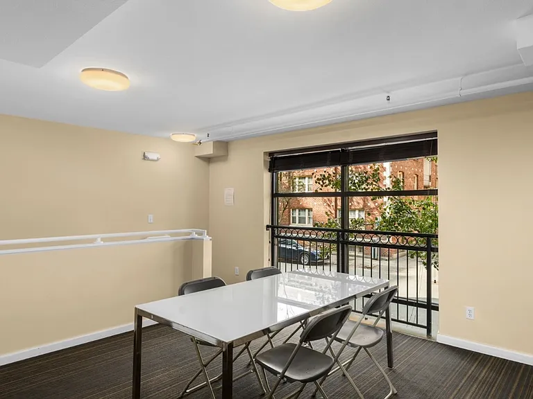 425 Vine St #420 — Photo 21