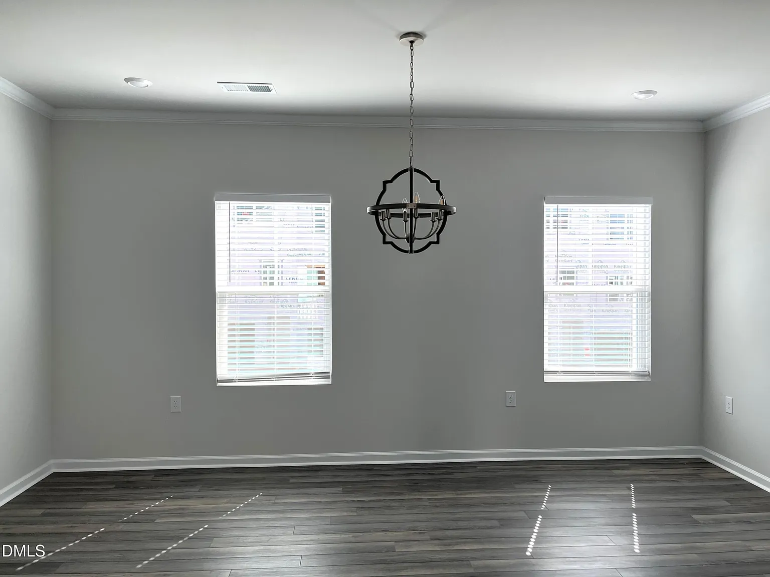 4 bed, 3.5 bath, 2406 sqft, $2,395 — Photo 4