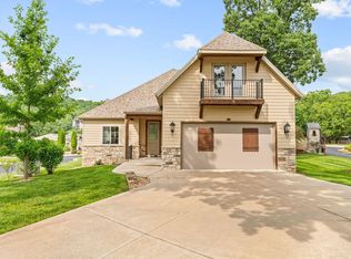 16 Grand Vin Rd, Blue Eye, MO 65611