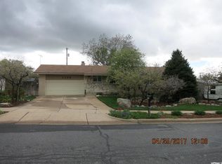 1102 Manchester Rd, Kaysville, UT 84037