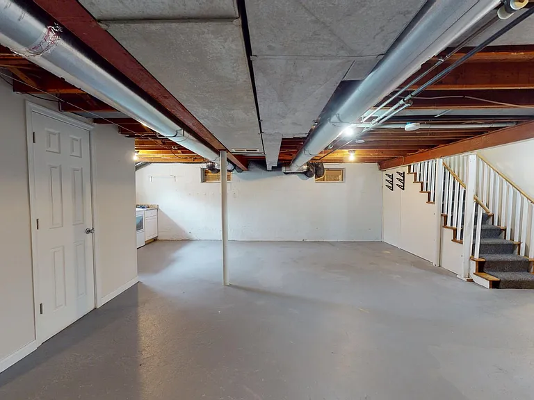 6415 Potomac Ave — Photo 19