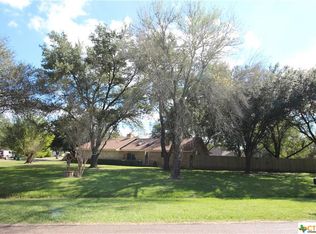 1005 Edinburgh St, Victoria, TX 77904