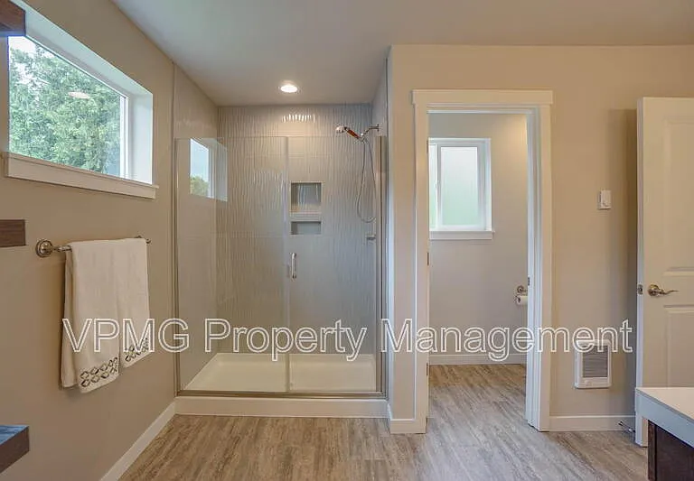 2904 NE 161st Ct — Photo 36